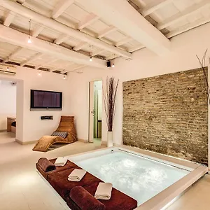 Holiday home Yh Jacuzzi, Rome