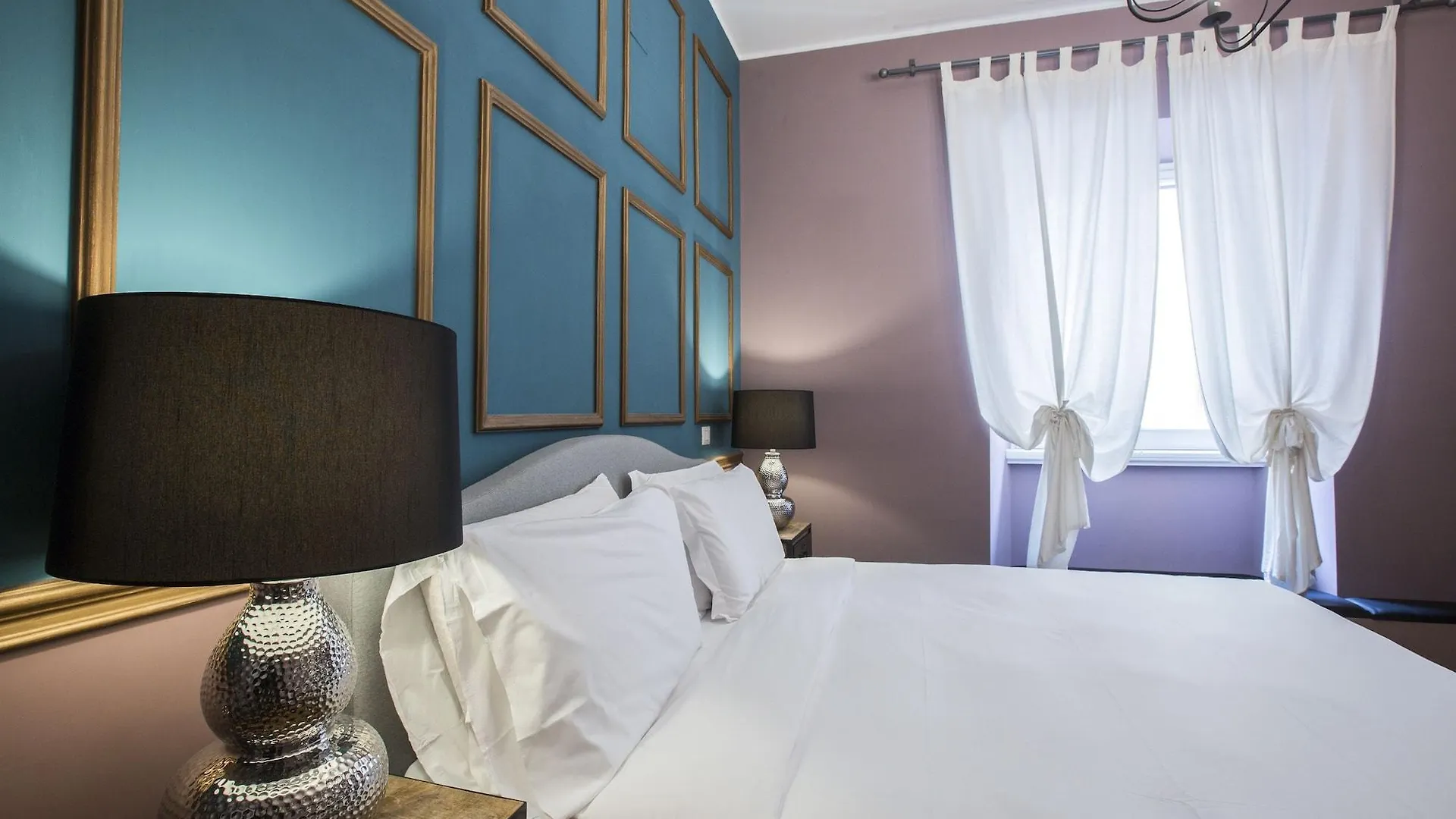 Dem Hotel Rome 2*,
