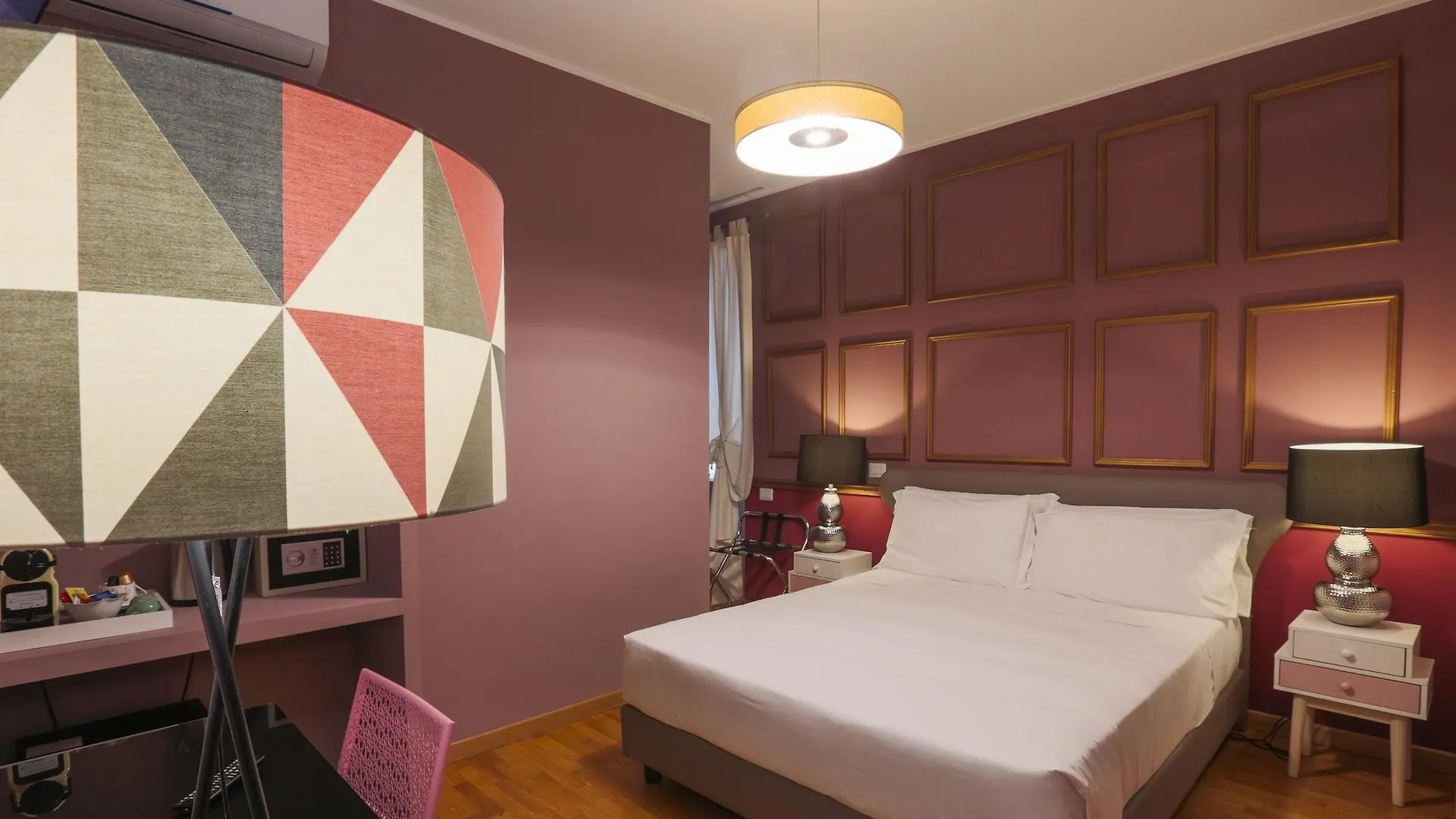 Dem Hotel Rome