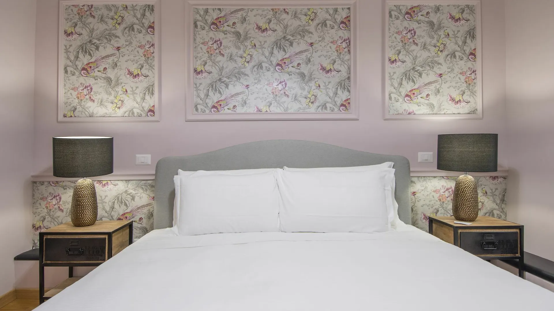 Dem Hotel Rome